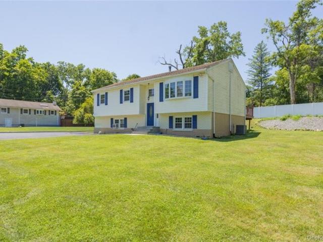 House for sale in Cortlandt Manor, New York