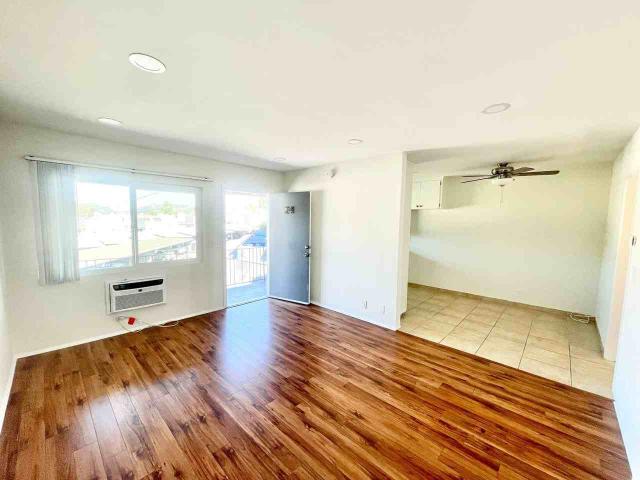 Apartment for rent in Canoga Park, California