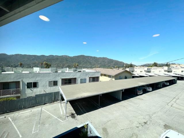Apartment for rent in Canoga Park, California