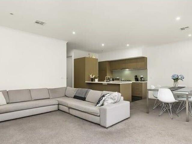 Room for rent in Camerons Creek, Victoria