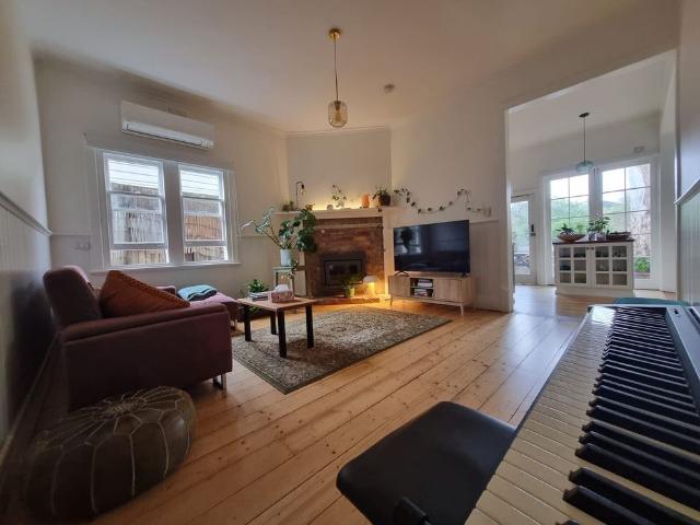 Room for rent in Camerons Creek, Victoria