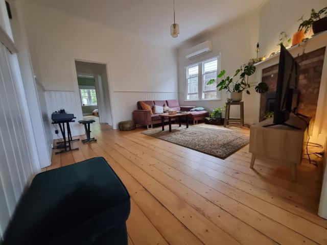 Room for rent in Camerons Creek, Victoria