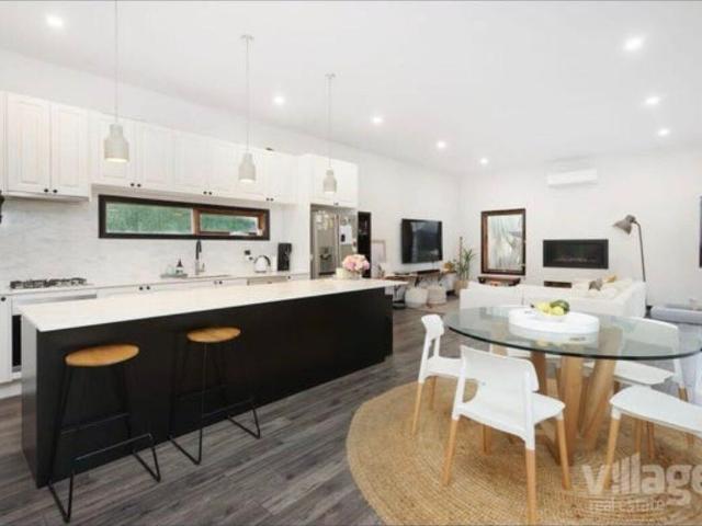 Room for rent in Camerons Creek, Victoria