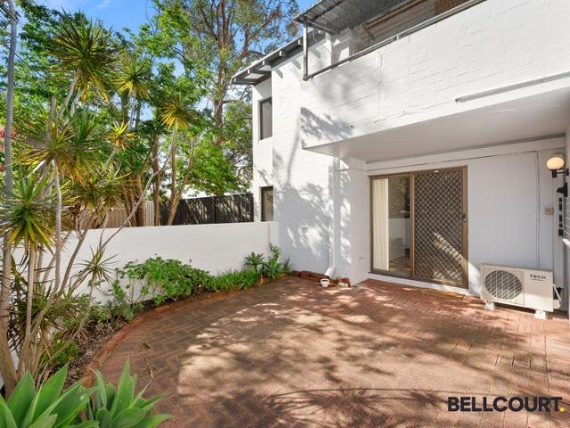 Villa for rent in South Perth, City of South Perth