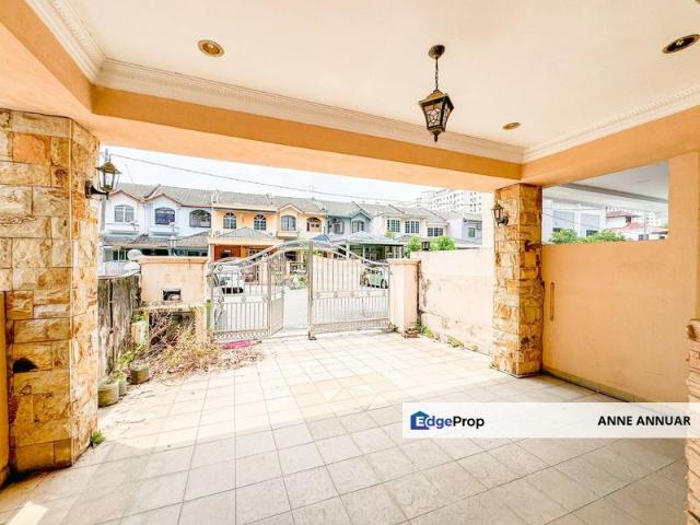 House for sale in Country Heights Damansara, Kuala Lumpur