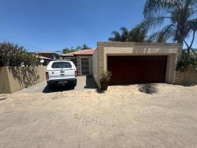 Townhouse for sale in Centurion, City of Tshwane Metropolitan Municipality