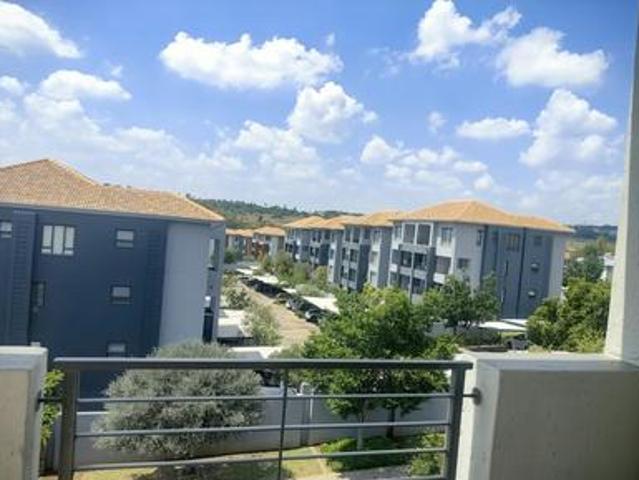 Apartment for sale in Sandton, City of Johannesburg Metropolitan Municipality