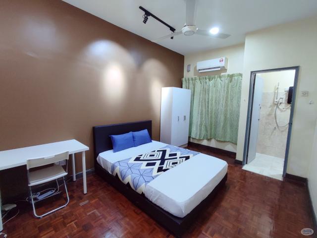 Room for rent in Petaling, Damansara Damai