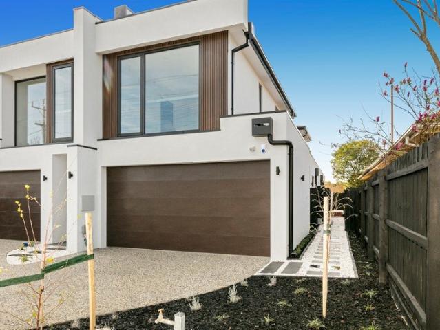 Townhouse for rent in Camerons Creek, Victoria