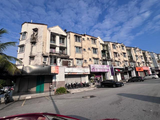 Apartment for sale in Kajang, Langat