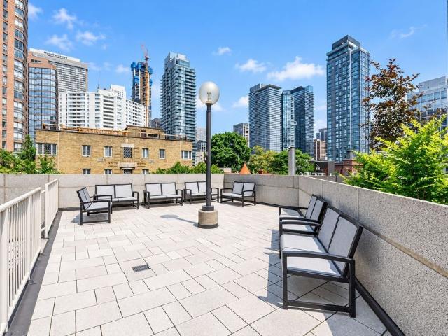 Apartment for rent in Toronto Centre, Toronto