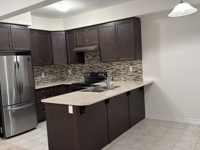 Townhouse for rent in County Of Brant, Ontario