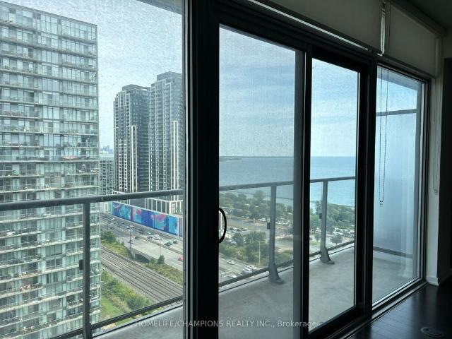 Apartment for rent in Parkdale—High Park, Toronto
