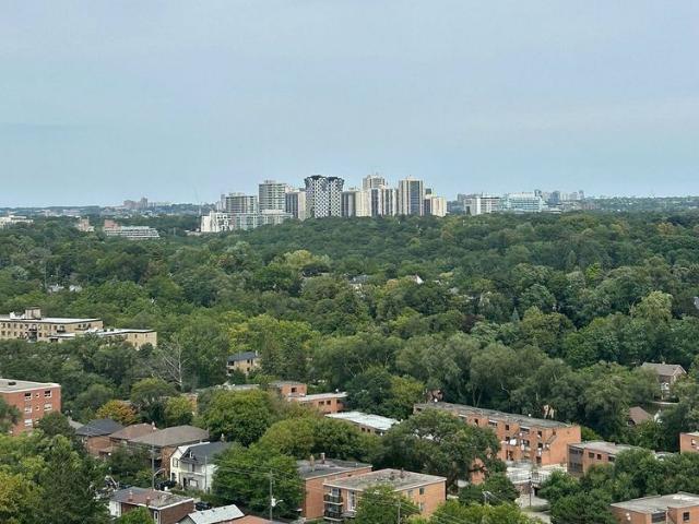 Apartment for rent in Parkdale—High Park, Toronto
