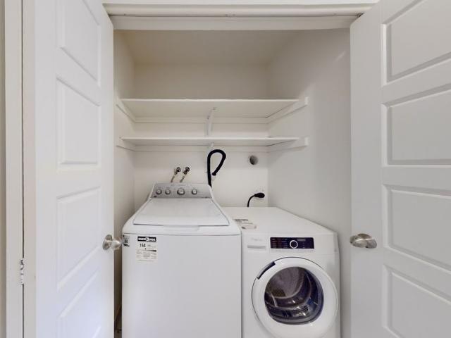 Townhouse for rent in Newmarket, Golden Horseshoe
