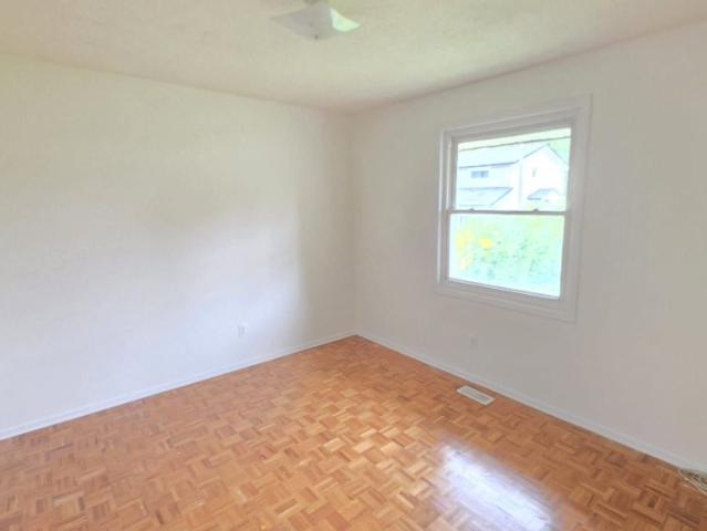 House for rent in Laurentian Hills, Kitchener