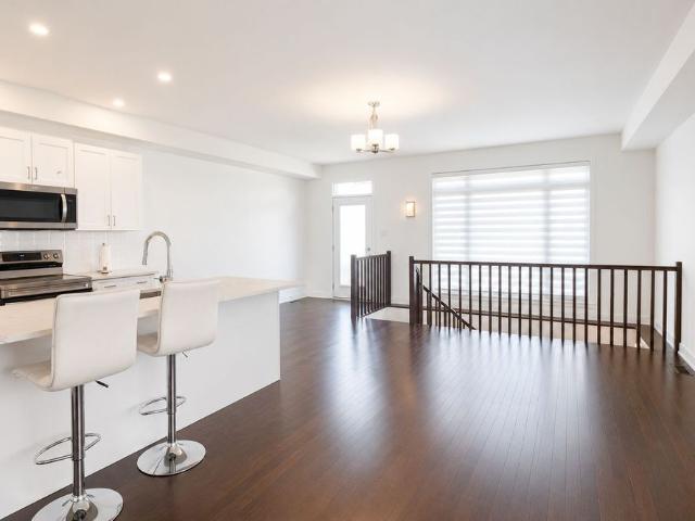 Townhouse for rent in Mulhurst Bay, Ontario