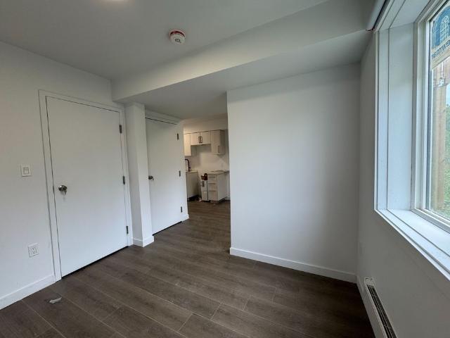 Townhouse for rent in Welland, Golden Horseshoe