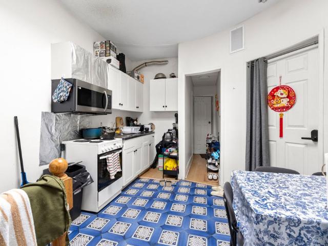 Apartment for rent in Davenport, Toronto