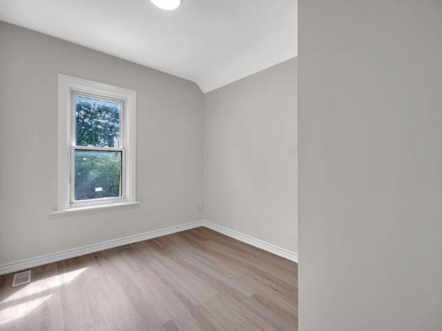 Apartment for rent in Kawartha Lakes, Ontario