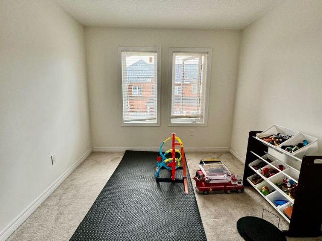 Townhouse for rent in Oak Ridges, Richmond Hill