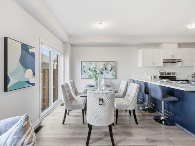 Townhouse for rent in Ancaster, Ontario