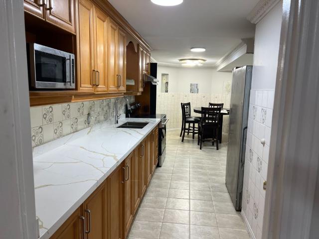 Apartment for rent in Richmond Hill, Golden Horseshoe
