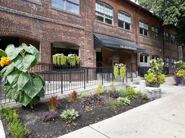 Apartment for rent in Davenport, Toronto