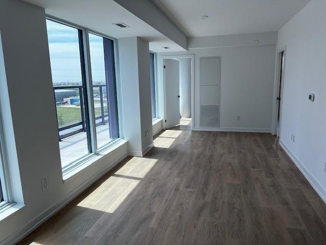 Apartment for rent in York Centre, Toronto