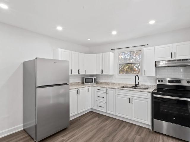 House for rent in Farewell, Oshawa