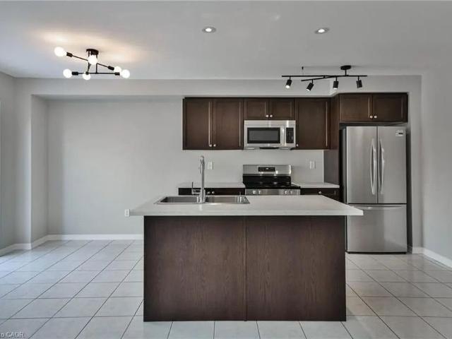 Townhouse for rent in Avalon, Caledonia