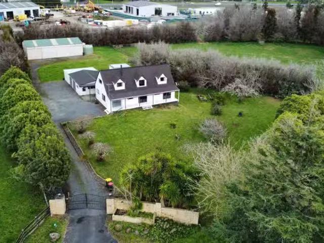 House for rent in Awhitu