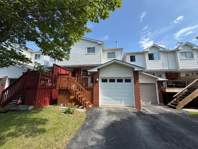Townhouse for rent in Oakville, Ontario