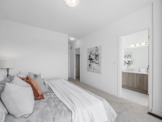Townhouse for rent in Woburn, Ontario