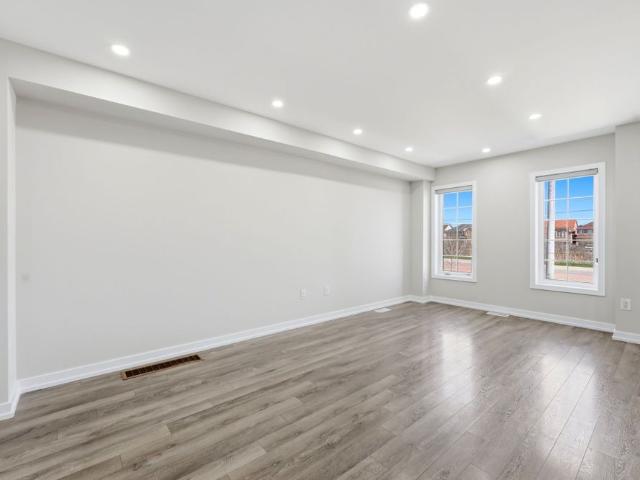 Townhouse for rent in Georgina, Ontario