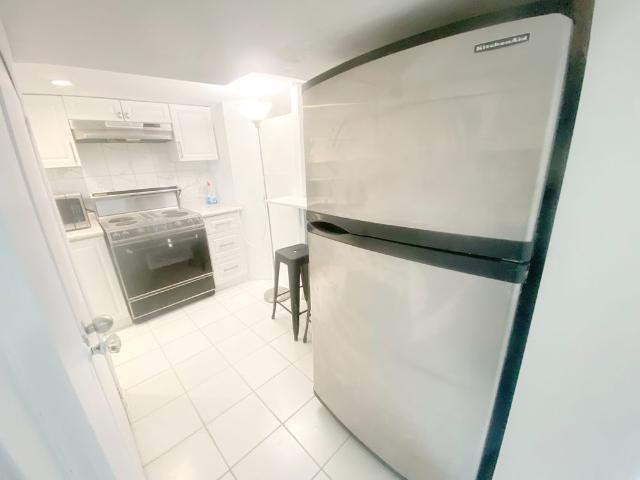 Room for rent in Ancaster, Ontario
