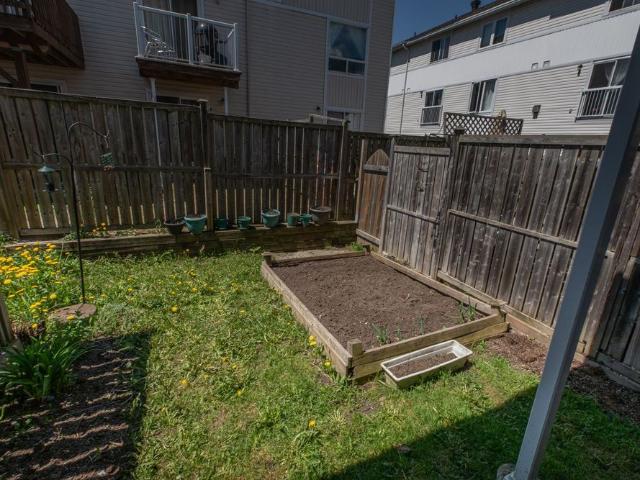 Townhouse for rent in Mulhurst Bay, Ontario