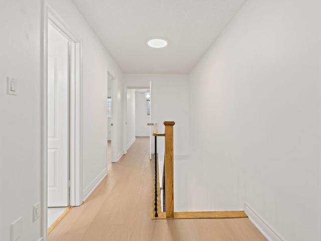 Townhouse for rent in Oakville, Golden Horseshoe
