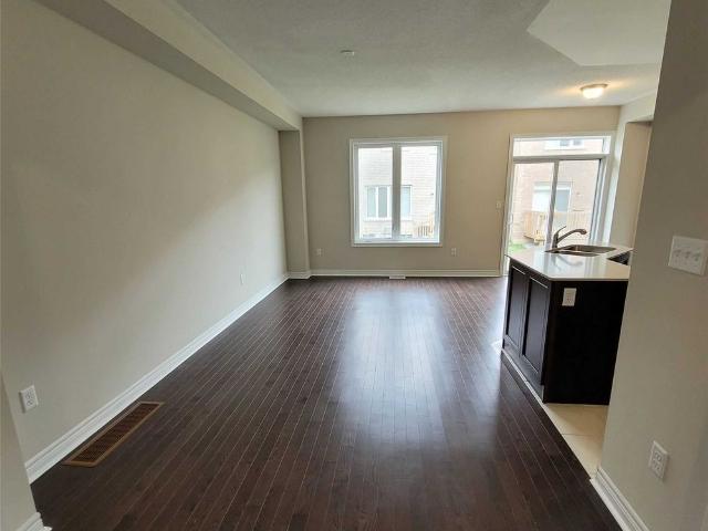 Townhouse for rent in Georgina, Ontario