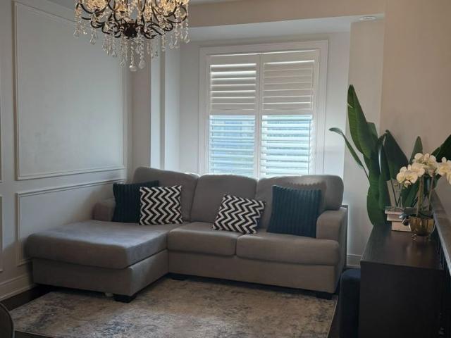 Townhouse for rent in Lakeview, Mississauga