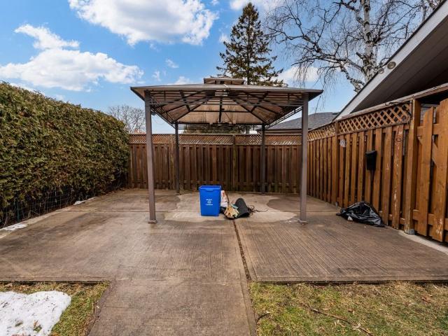 Apartment for rent in Durham, Ontario
