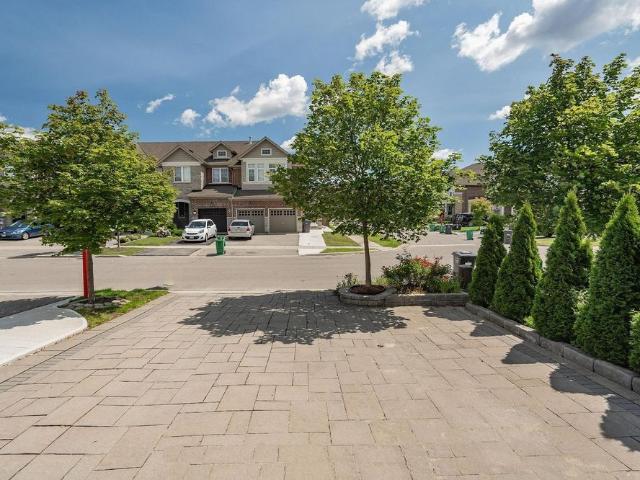 Townhouse for rent in Caledon, Ontario