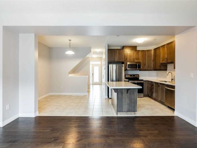 Townhouse for rent in Ancaster, Ontario
