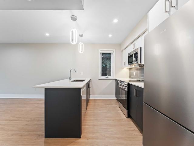 Apartment for rent in Mulhurst Bay, Ontario