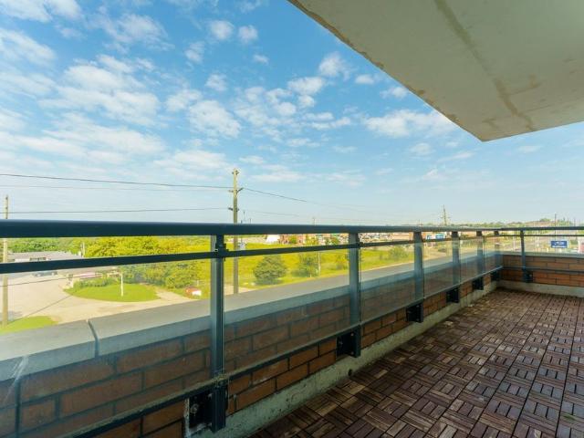 Apartment for rent in Richmond Hill, Golden Horseshoe