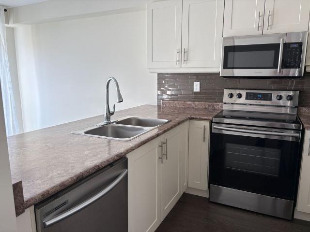 Townhouse for rent in New Tecumseth, Ontario