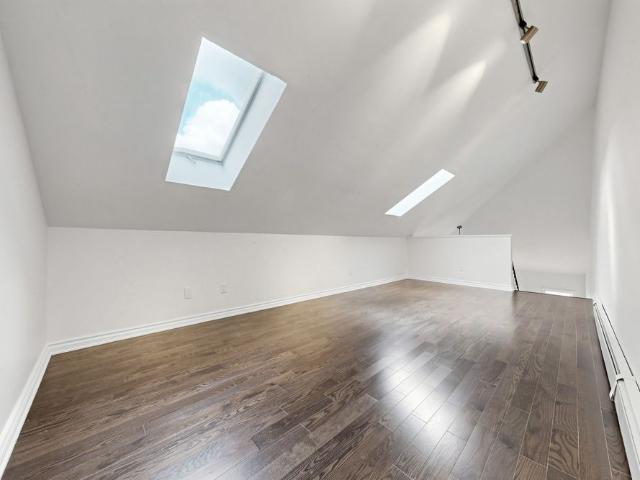 Apartment for rent in Eglinton—Lawrence, Toronto