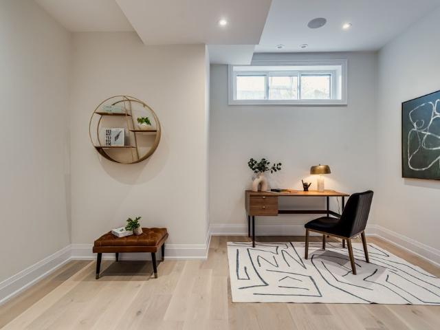 Townhouse for rent in Eglinton—Lawrence, Toronto