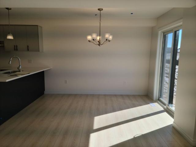 Townhouse for rent in County Of Brant, Ontario