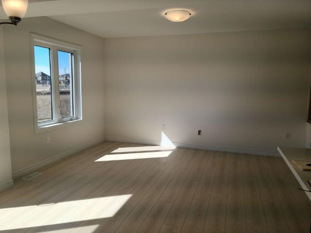 Townhouse for rent in County Of Brant, Ontario